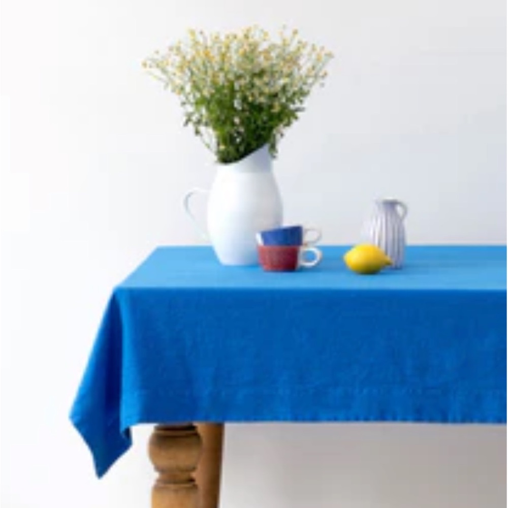 Linen Tales French Blue Tablecloth EUC